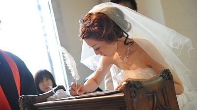 ３ヶ月で写真写りもキレイ しつこいニキビも 結婚式にはつるつる美肌 皮膚科でも治らなかったニキビ ニキビ跡からの卒業ケア